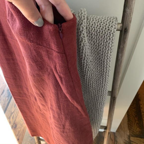 Mod Ref Rust Linen Dress - Picture 5 of 10